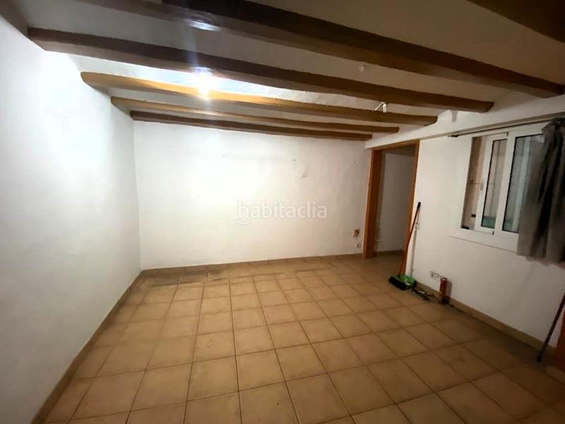 Foto c0e20b6a-e66c-492e-85e5-2023b9e92229. Local comercial a lado de via laietana ubicado en calle verdaguer i callis se vende local de 194 mts. distribuidos en 126 mts2. en planta + al en Barcelona