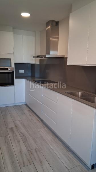 Foto 8309d935-e58d-4b1e-92c8-79f07af0b62b. Rent flat with heating parking in Nord Vic