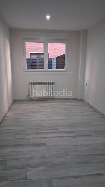 Foto 8fee9887-fcab-4736-ac7a-27ea566e1fe5. Rent flat with heating parking in Nord Vic