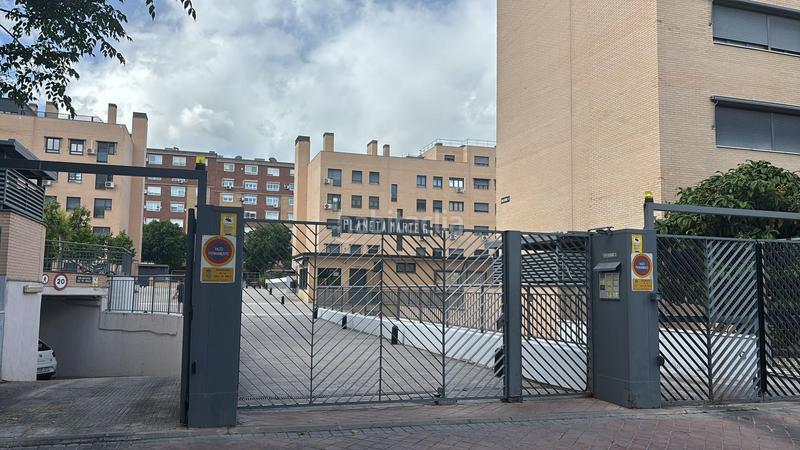 Foto 3623d029-8edf-40fe-8f29-786c2905d93f. Parking voiture dans calle del planeta marte 6 dans Parla