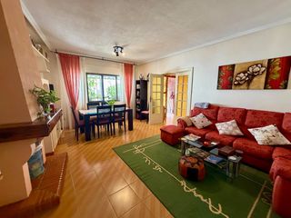Xalet a Numancia de la Sagra. Estupendo chalet independiente en venta