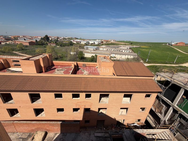 Foto fad323fd-c93d-410c-a79d-5a375864d5bf. Edificio in calle cedillo 20 in Recas