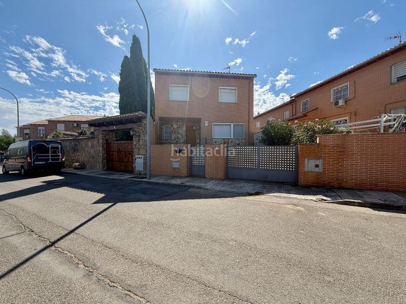 Foto 81b68482-0bdf-43b0-b331-04eeb951a97a. Chalet en calle valenzana 5 estupendo chalet en Estación-Cruz Roja Illescas