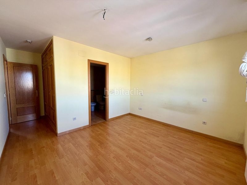 Foto c163f21a-ee91-4ed3-90aa-e23d8880372e. Chalet en calle valenzana 5 estupendo chalet en Estación-Cruz Roja Illescas