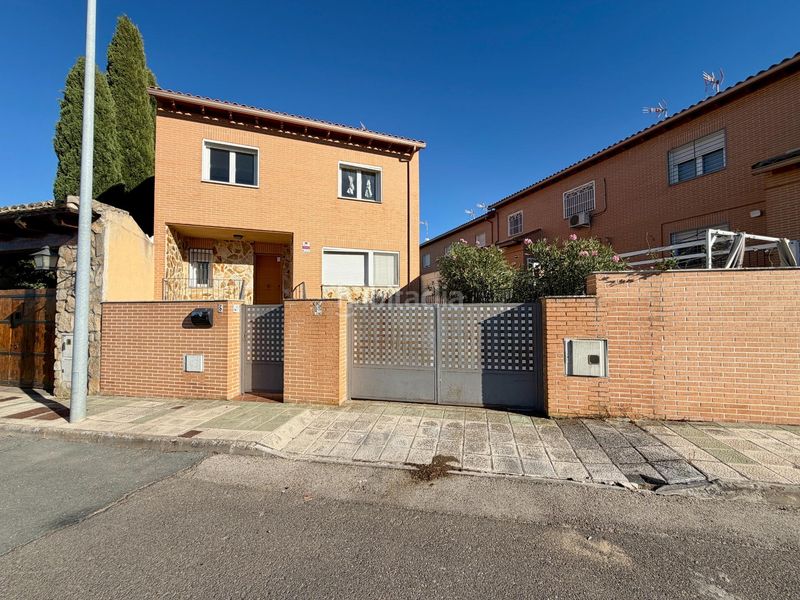 Foto c46da8ea-3814-4ab1-b2a0-56aa9cbe0604. Chalet en calle valenzana 5 estupendo chalet en Estación-Cruz Roja Illescas