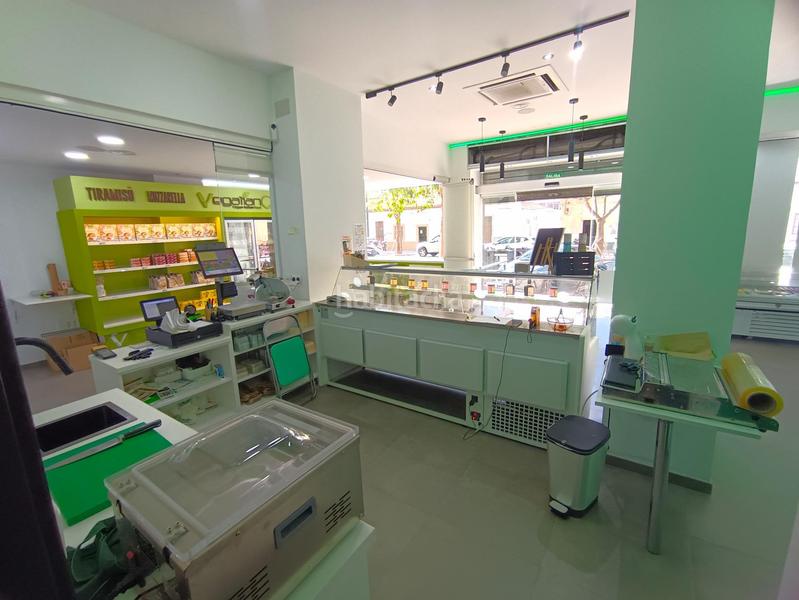 Foto 0505e96e-1f26-4d78-9903-acbdf12fd33f. Affitto locale commerciale in Parque Ayala - Jardín de la Abadía - Huelín Málaga