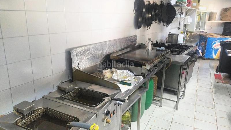 Foto 28e67a28-7763-4c97-9bdc-ed876268b4c0. Alquiler local comercial restaurante cafeteria en traspaso en primera linea de playa en benalmadena costa en Benalmádena