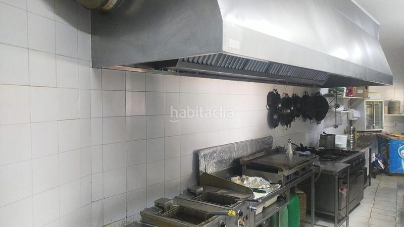 Foto c7a818b5-d713-48e1-ae5c-62b4ceda1f21. Alquiler local comercial restaurante cafeteria en traspaso en primera linea de playa en benalmadena costa en Benalmádena