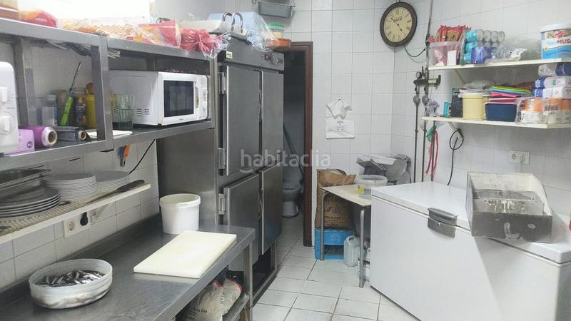 Foto f5d45f26-d2e3-40a7-9156-5a1e51c46f4b. Lloguer local comercial a Puerto Marina Benalmádena