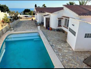 Casa aparellada  Calle sirena velez. Increíble chalet independiente en benajarafe málaga !