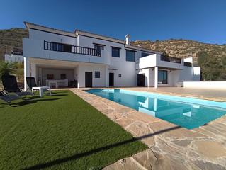 Rent Chalet  Urbanizacion antequera golf. El paraiso te está esperando