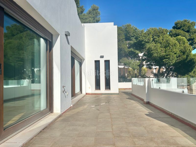 Foto dce6d994-2f51-4ec3-aee2-b9d8acd5978d. Xalet amb calefacció aparcament piscina a Pinares de San Antón Málaga