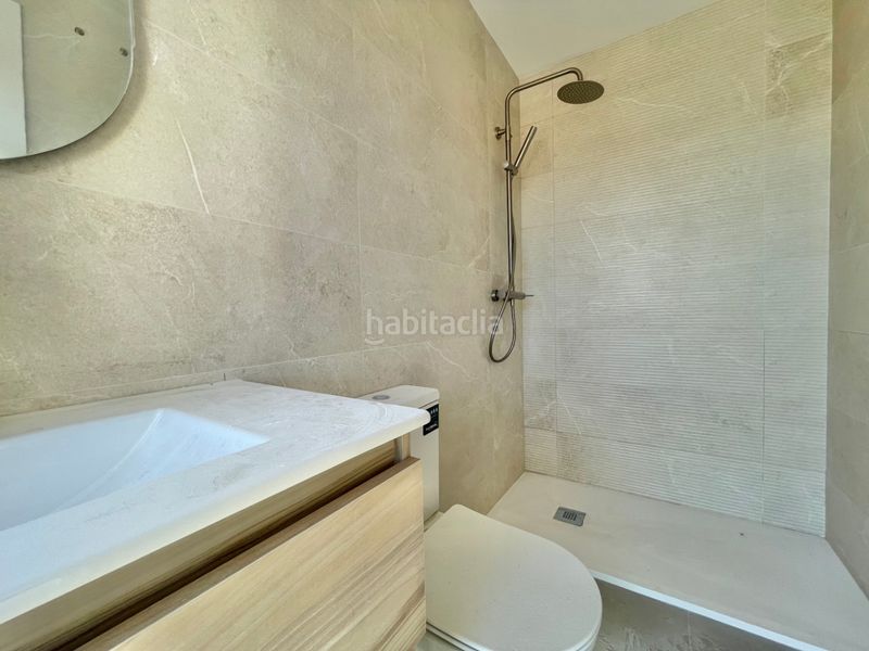 Foto 084ee247-188a-4bc1-937c-134ae0a51f07. Apartament amb aparcament piscina a Montemar Torremolinos