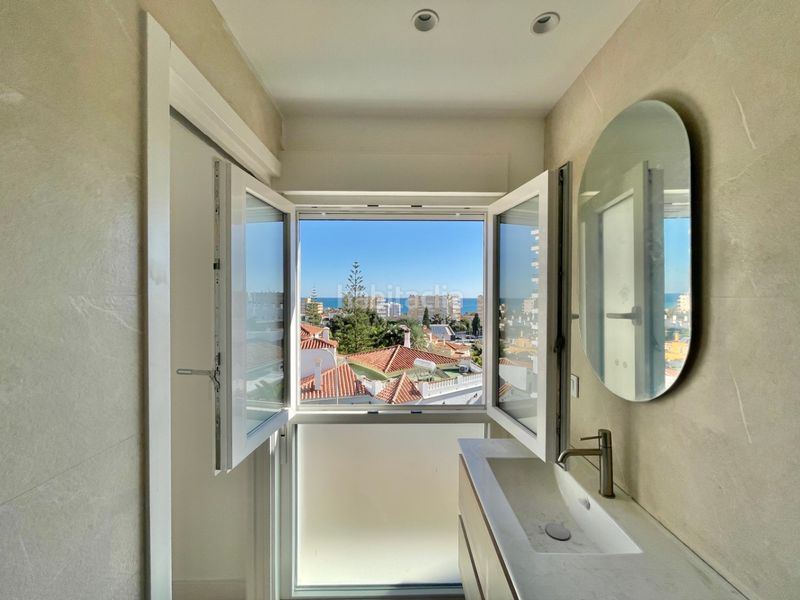 Foto 0ce56a36-7a05-4331-98a8-d63ee5f8b5dd. Apartament amb aparcament piscina a Montemar Torremolinos