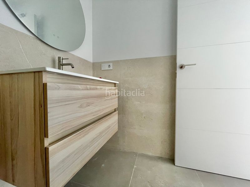 Foto 138912dc-d194-48fc-b037-258a31b7fa42. Apartament amb aparcament piscina a Montemar Torremolinos