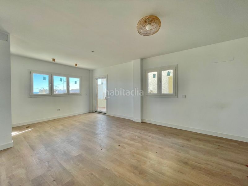 Foto 6d8f37e7-456e-4d47-81d4-9b2376704e73. Apartament amb aparcament piscina a Montemar Torremolinos