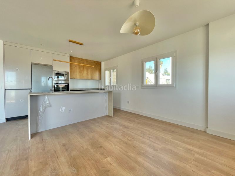 Foto 93539b66-5b65-4f1d-b073-295f6b49326c. Apartament amb aparcament piscina a Montemar Torremolinos