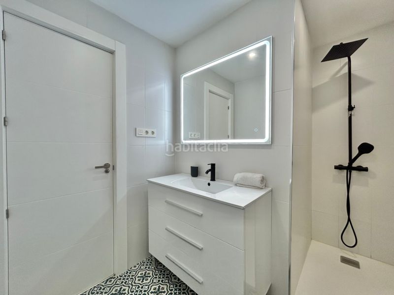 Foto f6d7ad96-3f53-4c1a-a2f3-4f0a0a3e7c38. Apartament a Centro Histórico Málaga