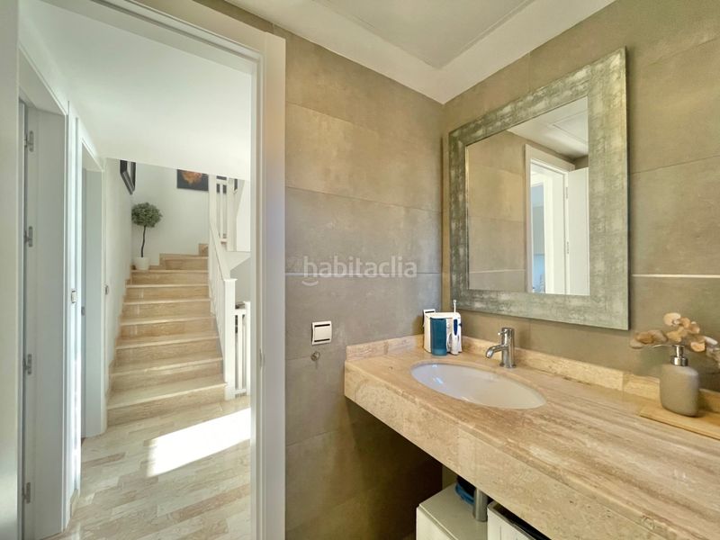 Foto 00cc199f-6d86-4b59-8d97-b47d2dd1c13f. Casa aparellada amb calefacció aparcament piscina a Málaga