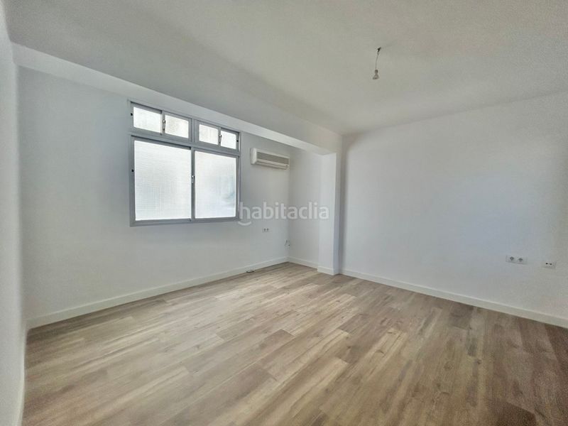 Foto 3c2a338a-076b-4913-a229-952db4dd04cf. Apartament a Paseo Marítimo Oeste - Pacífico Málaga