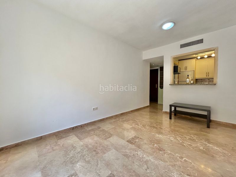 Foto e8f0fe2d-6e79-4b9f-8c34-885e71cb1f00. Apartamento en Perchel Norte Málaga