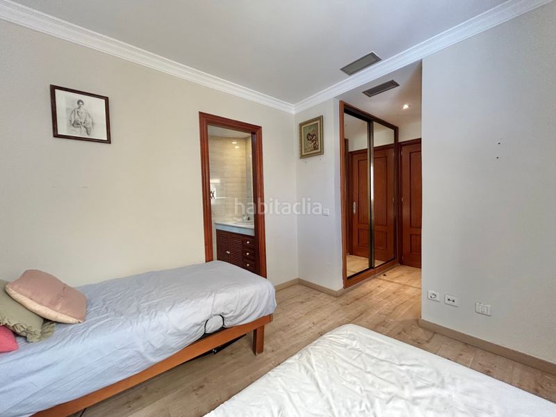 Foto 23d048cd-b149-43a0-bfe3-a4e2306587c4. Apartament amb calefacció aparcament a Centro Histórico Málaga