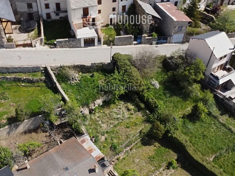 Foto c51ab038-7042-41f2-9c61-4338cb85360a. Terreny residencial a Enveitg