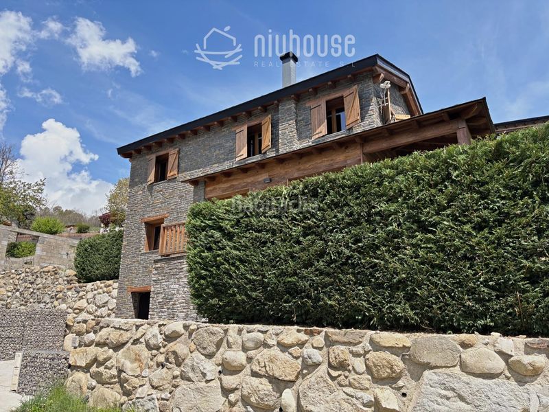 Foto 78ee7027-93a2-415c-953b-97e1c8e4abf5. Casa a Enveitg