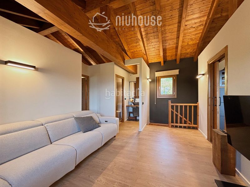 Foto d35100bf-29bb-4554-813f-868db045936d. Casa a Enveitg