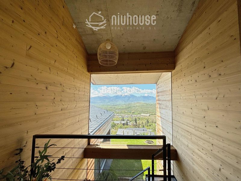 Foto bab80620-f6d5-4a18-a11d-3f2ddb12ef33. Casa a Enveitg
