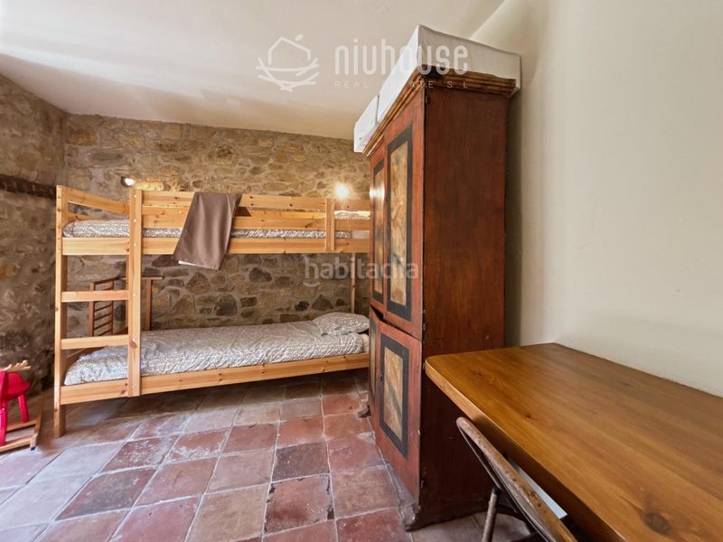 Foto 27f7b635-d8ef-48c1-bd32-e4fbd61b02ab. Maison jumelée dans Dorres
