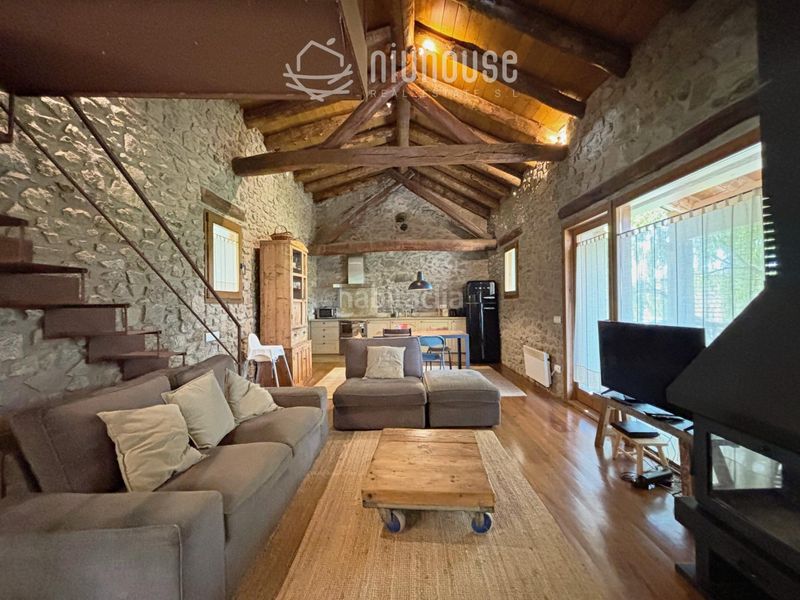 Foto e5d93cb6-a1c4-4509-9d74-dd4b67496ba6. Maison jumelée dans Dorres