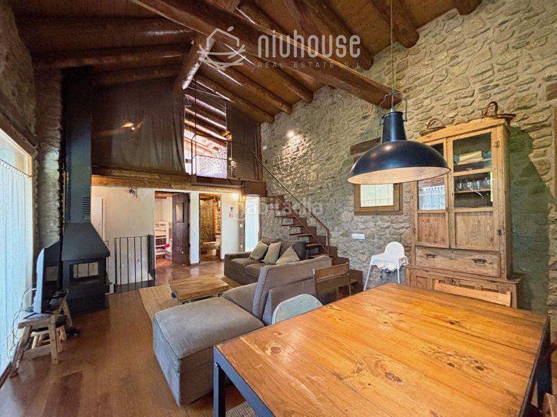 Foto f512c581-a7e2-4e2d-a605-6792dedec0da. Maison jumelée dans Dorres