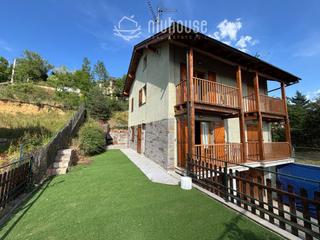 Chalet in Lotissement les casteillets ii 4