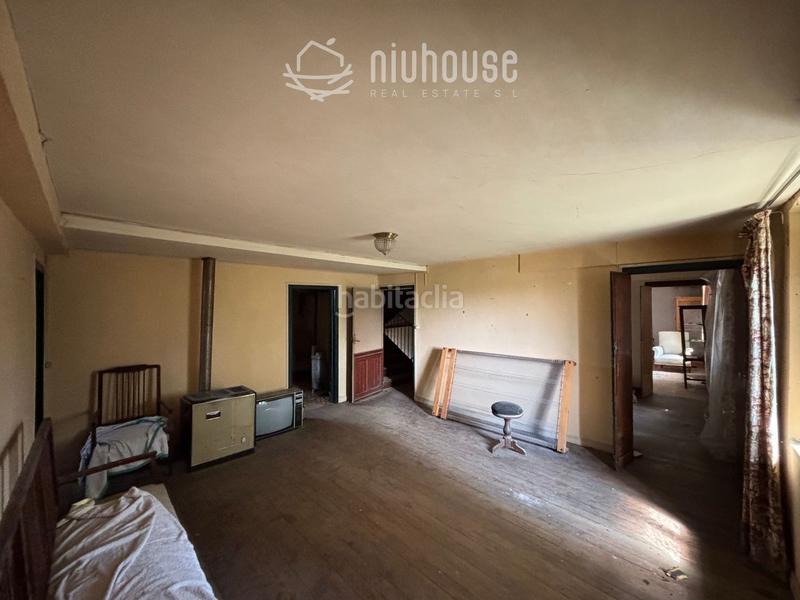 Foto cbe6913d-323f-441c-b6f5-8330b8277472. Édifice dans concellabre 31 dans Sainte Léocadie