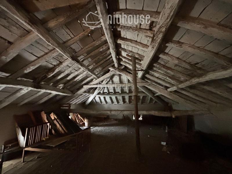 Foto d1778ac6-239b-40c9-992e-7980a676b456. Édifice dans concellabre 31 dans Sainte Léocadie