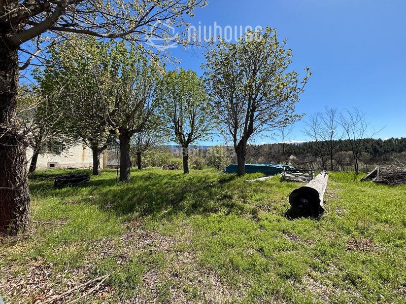 Foto fa1025f6-910f-4dce-ba6a-45a903439a8d. Édifice dans concellabre 31 dans Sainte Léocadie