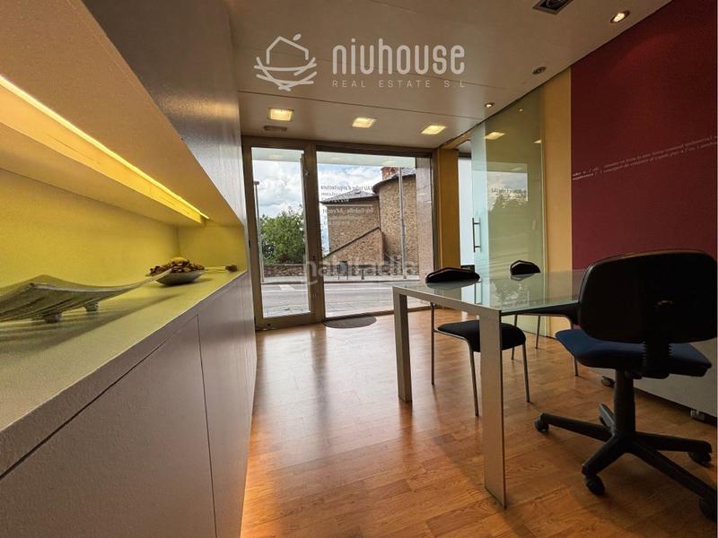 Foto ac1dc24a-ce0f-4215-a387-080c1dea8868. Local comercial en calle higini de rivera 5 en Puigcerdà