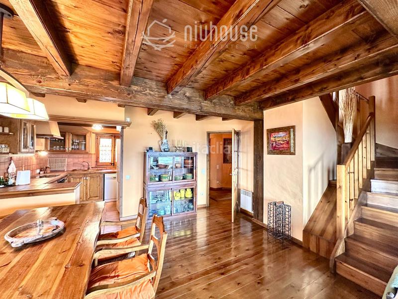 Foto 45a653bd-f13d-4b98-8bc3-431cdfb0ae5d. Maison jumelée avec parking dans Llívia