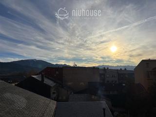 Etagenwohnung in Puigcerdà. Piso en avinguda catalunya