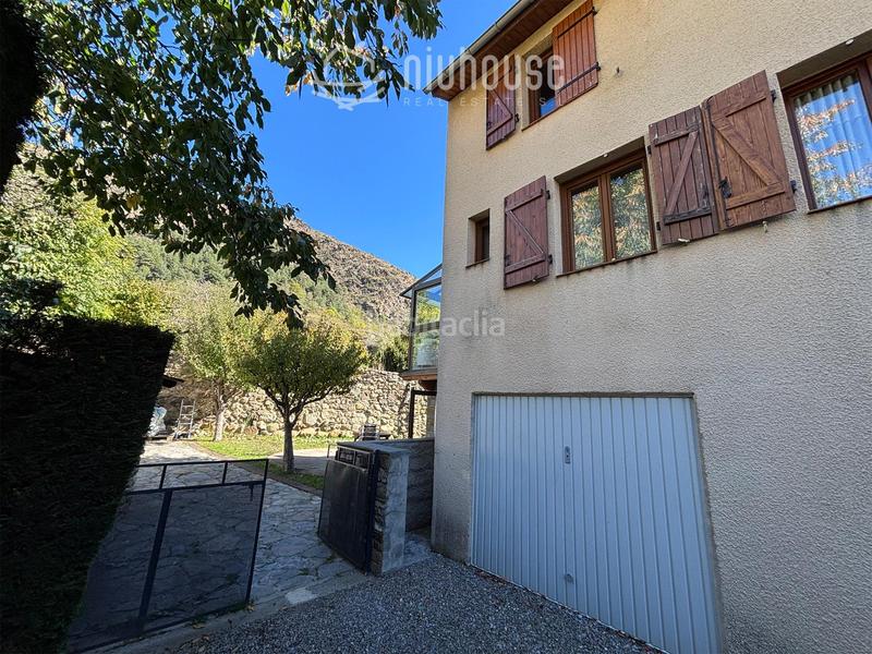 Foto a5d7f561-d950-4888-96fa-1115fa2f2950. Casa adossada amb aparcament a Latour de Carol