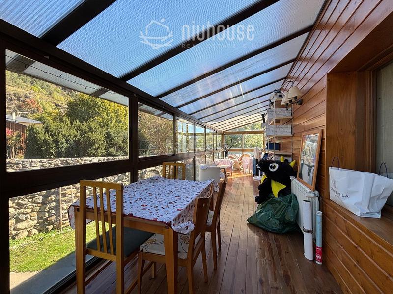 Foto e90dda0c-a692-47ba-8fb0-9012f1ba4689. Casa adossada amb aparcament a Latour de Carol