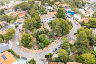 Xalet a Gilet. Enter properties os presenta un magnífico chalet situado en gile