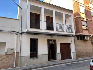 Masia a Padre Jaime-Los Cabos. Esta encantadora casa de pueblo en puerto de sagunto le brinda l