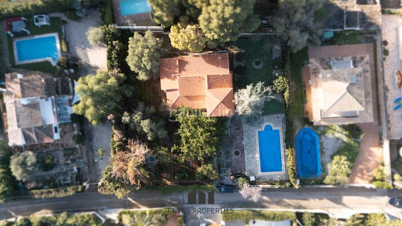 Foto f4951aaf-82b5-4a94-a45b-be3e1a171624. Xalet amb aparcament piscina a Las Rotas / Les Rotes Dénia
