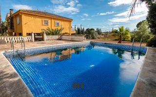 Xalet a Olocau. Enter properties les presenta este chalet en la localidad de olo