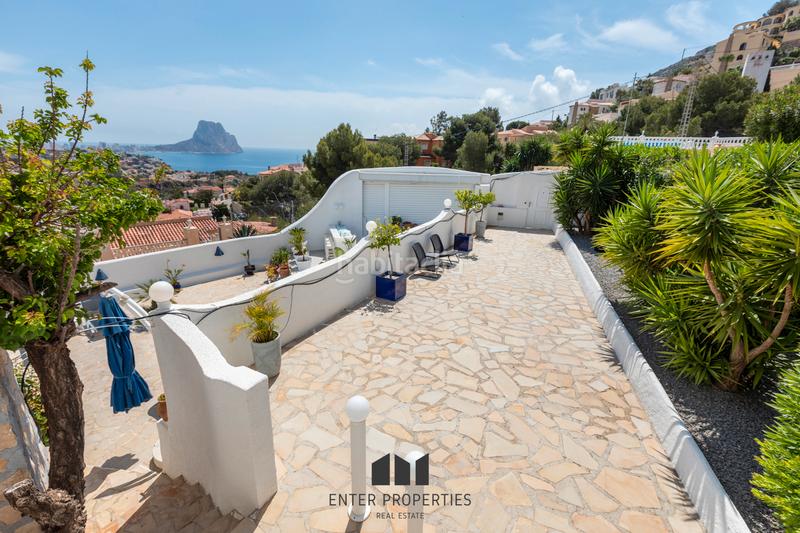Foto 2706ff63-720c-49f3-943b-30edd777d90e. Chalet exclusivo chalet con vistas panorámicas al mar en Maryvilla, eenter properties tiene el privilegio de presentar esta magnífica en Calp