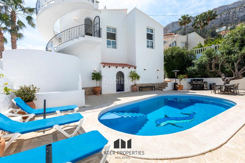 Foto 2a70f8a9-7496-4c0c-bb1e-1451424f967f. Chalet exclusivo chalet con vistas panorámicas al mar en Maryvilla, eenter properties tiene el privilegio de presentar esta magnífica en Calp