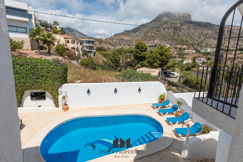 Foto 2c18e7cd-4ab1-4fd1-826c-4d9d4a5e0c91. Chalet exclusivo chalet con vistas panorámicas al mar en Maryvilla, eenter properties tiene el privilegio de presentar esta magnífica en Calp