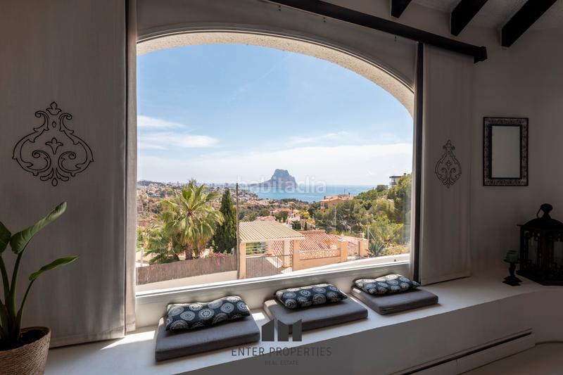 Foto 464ed916-a74e-40d0-91a3-fdd8cd4538f2. Chalet exclusivo chalet con vistas panorámicas al mar en Maryvilla, eenter properties tiene el privilegio de presentar esta magnífica en Calp